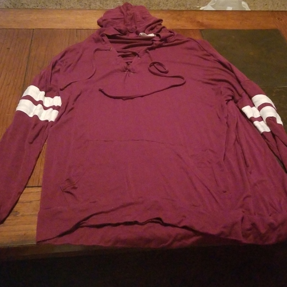 Women's long sleeve, hooded shirt